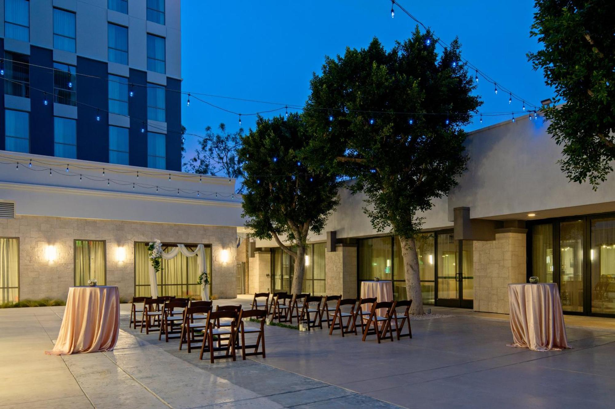Holiday Inn Long Beach - Airport By Ihg Zewnętrze zdjęcie